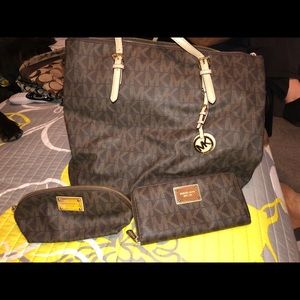 Authentic Michael Kors Set